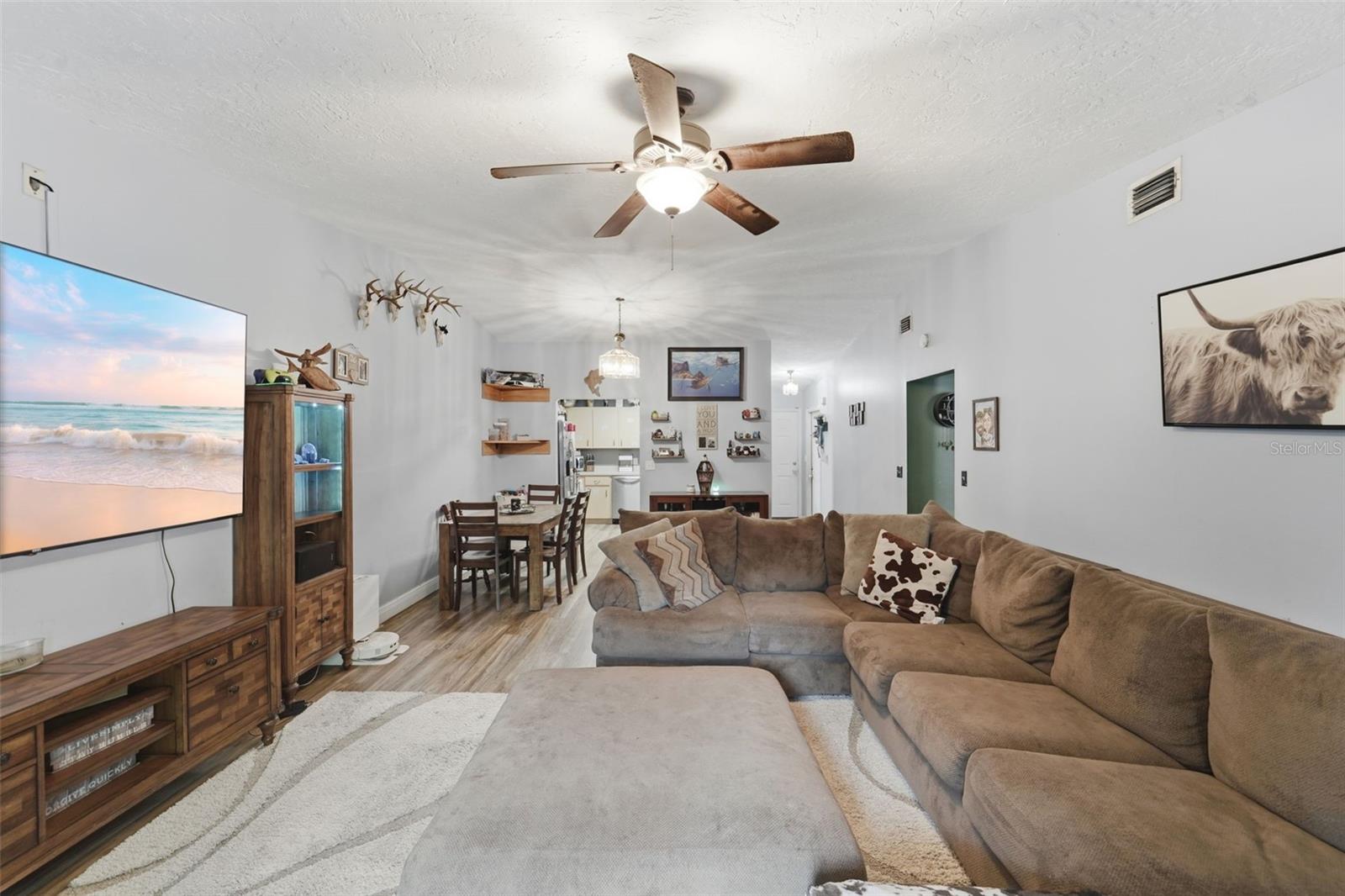 GAS LITE SQUARE - Residential