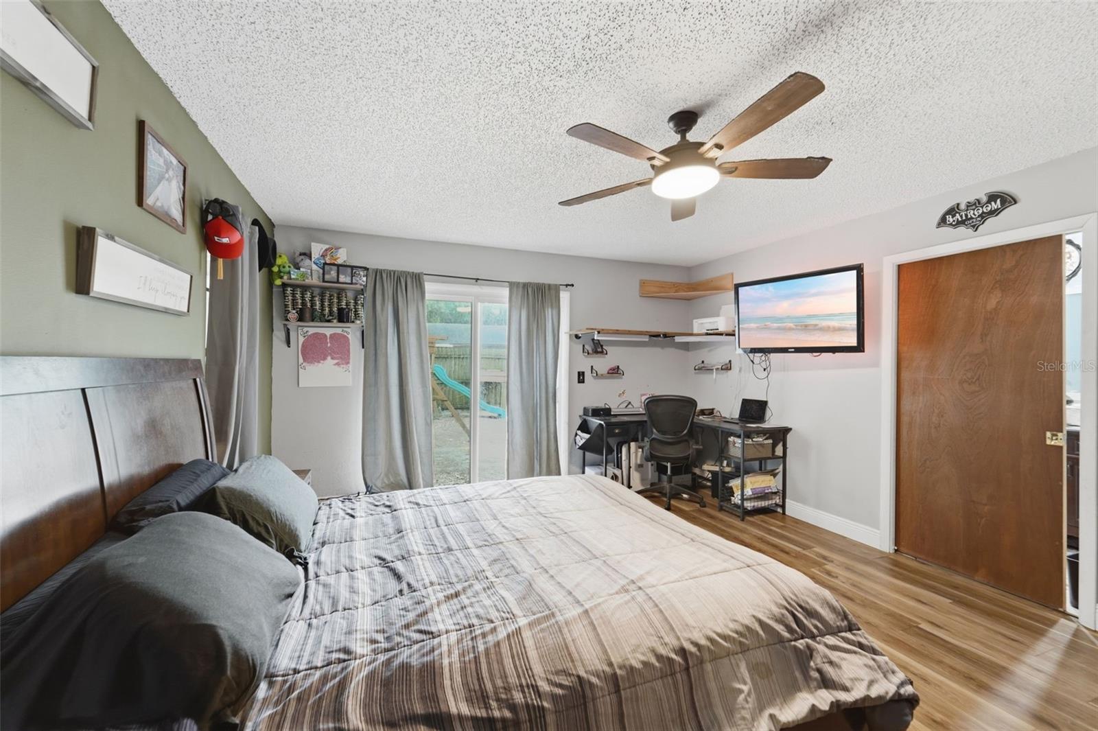 GAS LITE SQUARE - Residential