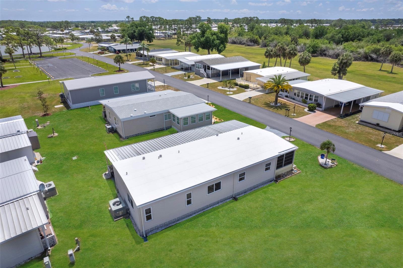 LA CASA MHP CO-OP - Residential