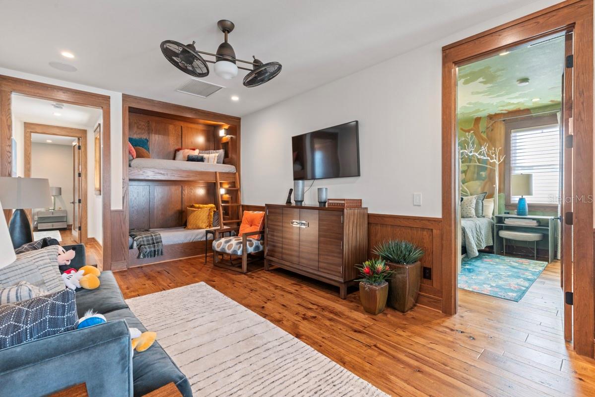 GOLDEN OAK PH 5 - Residential