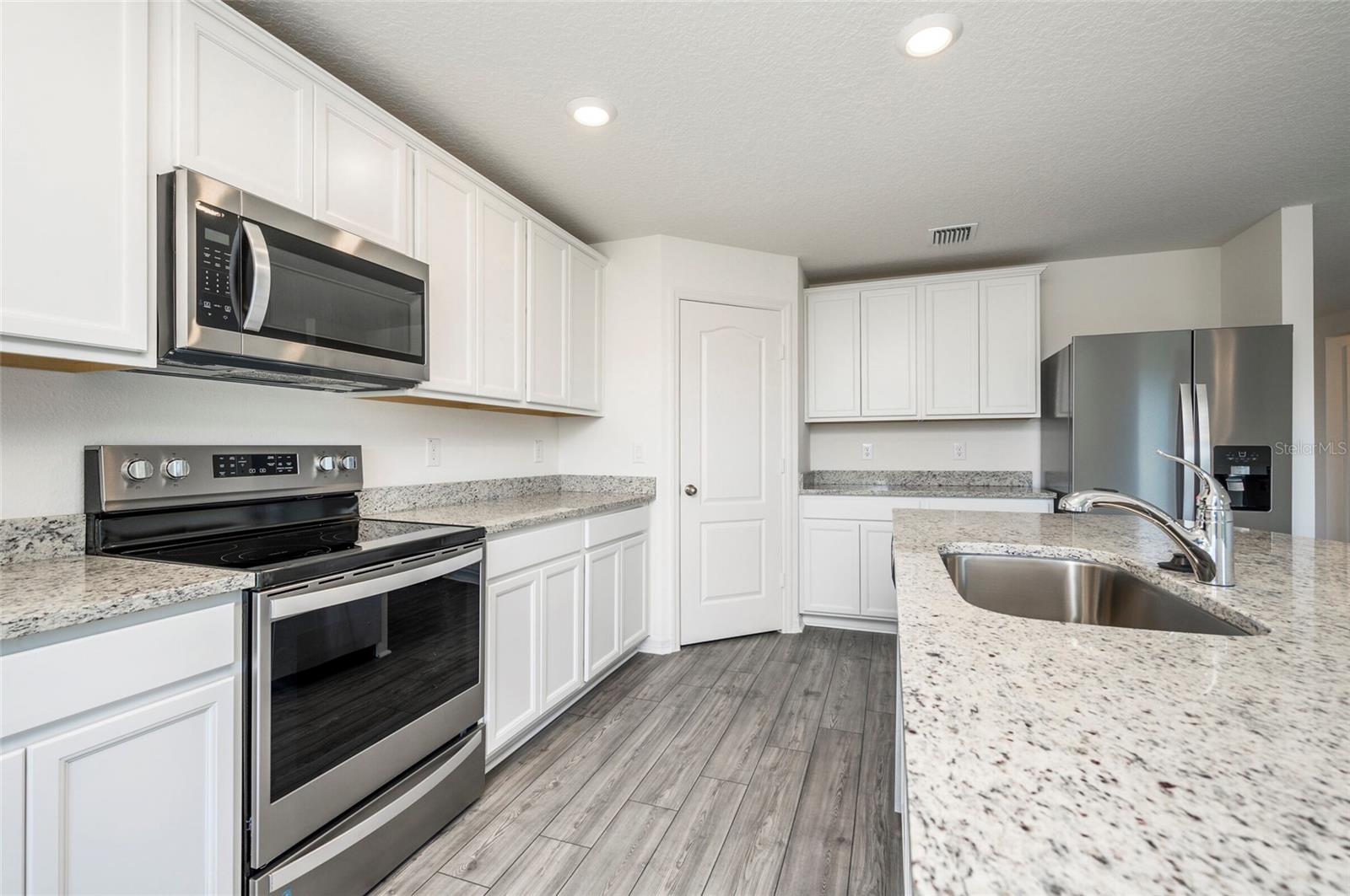 335 BREAM CIRCLE