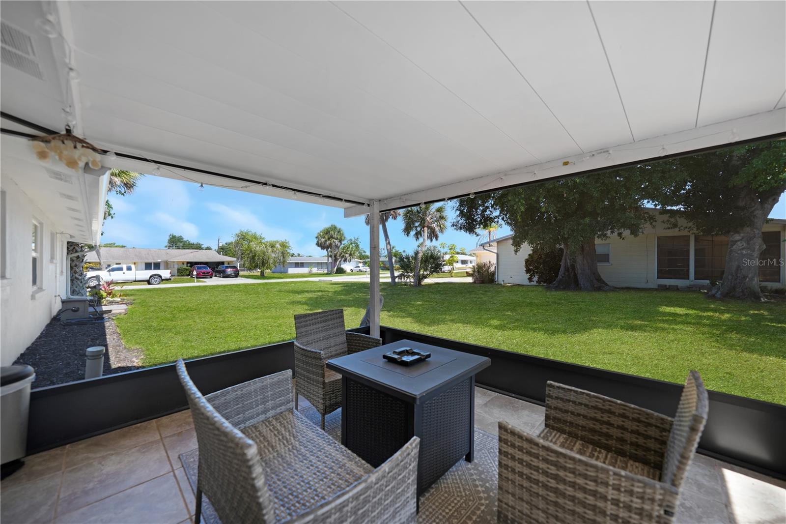 BREEZEWOOD MANOR - Residential Lease