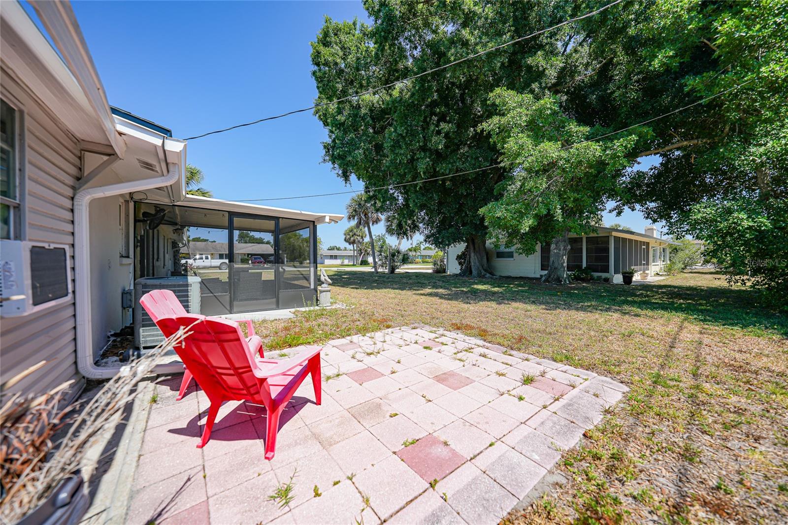 BREEZEWOOD MANOR - Residential Lease