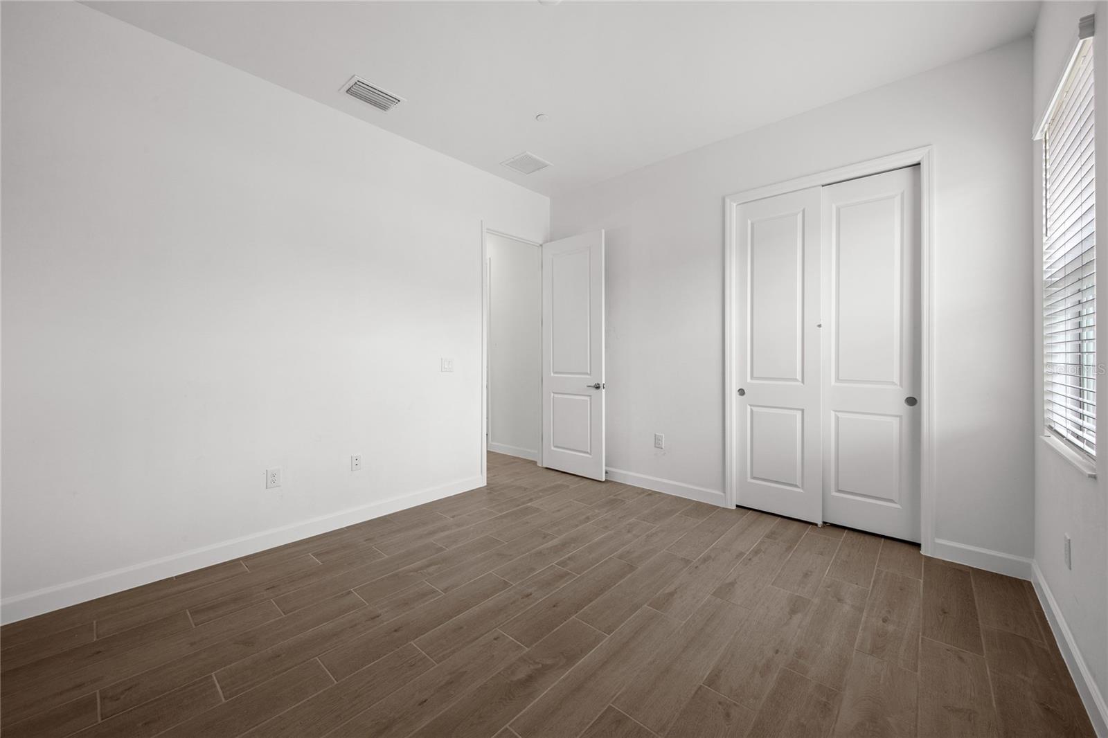 CALUSA COUNTRY CLUB - Residential