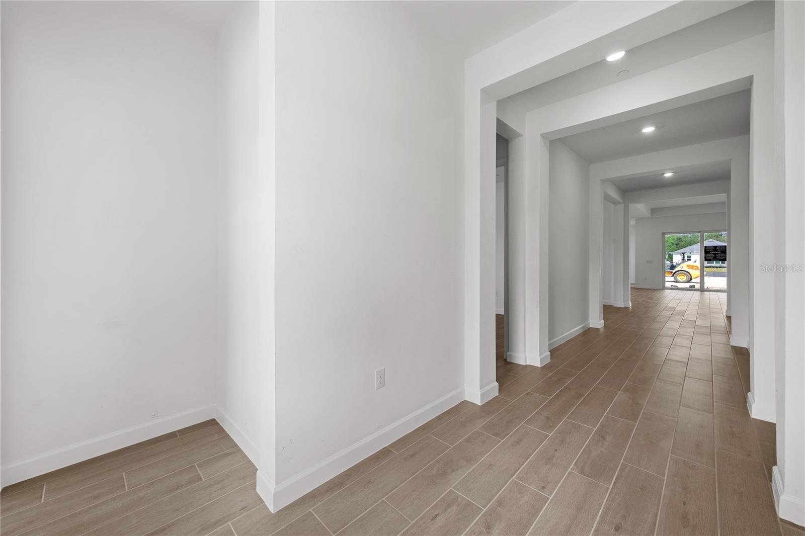 CALUSA COUNTRY CLUB - Residential