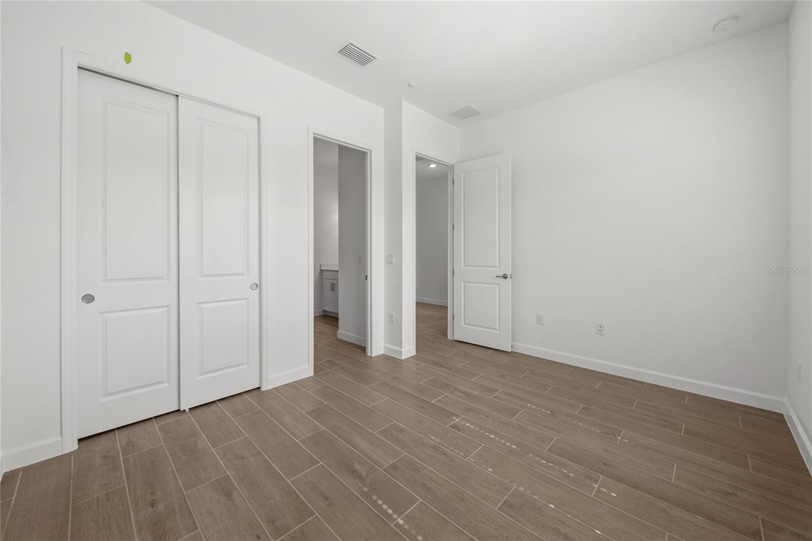 CALUSA COUNTRY CLUB - Residential