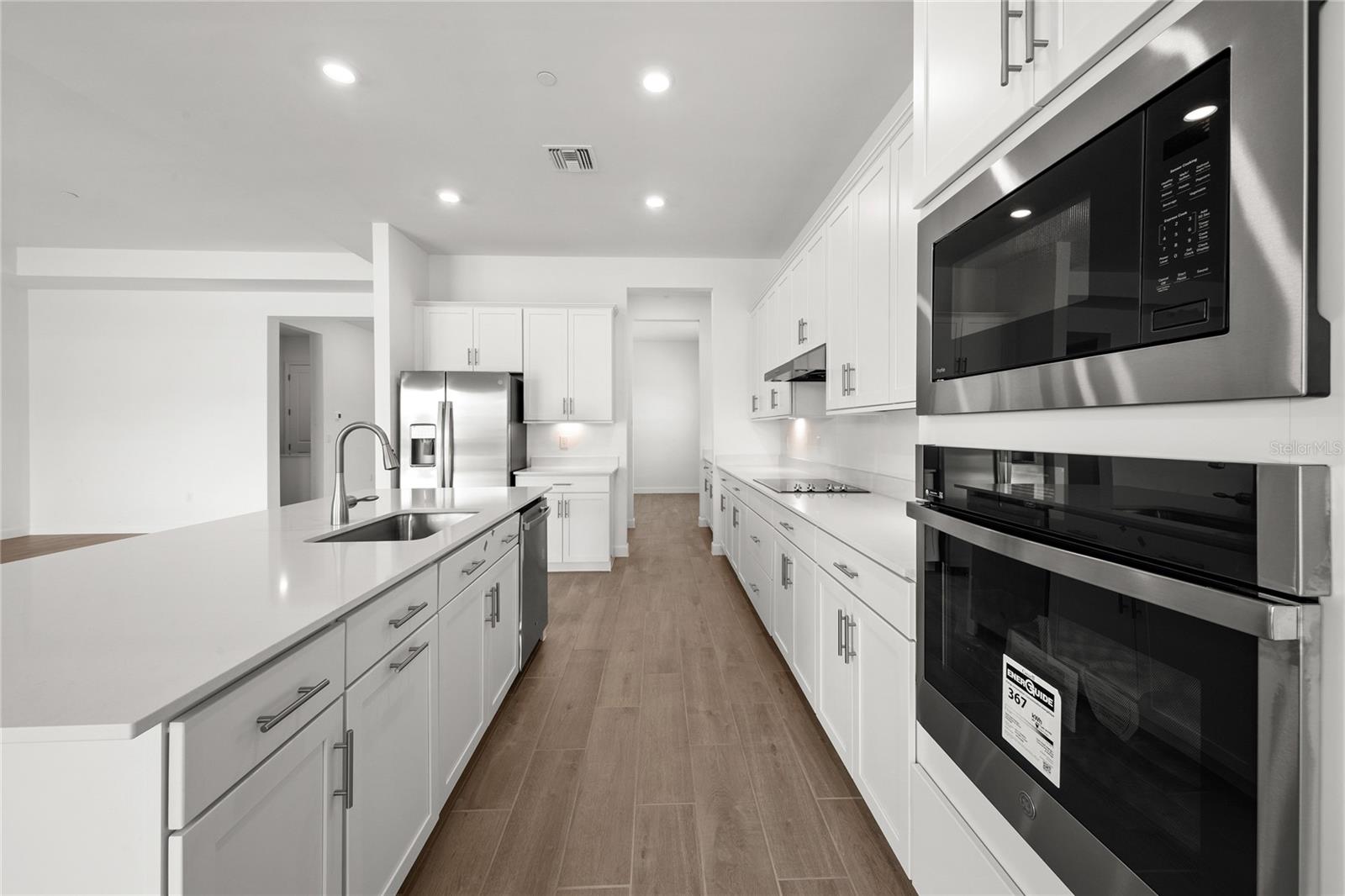 CALUSA COUNTRY CLUB - Residential