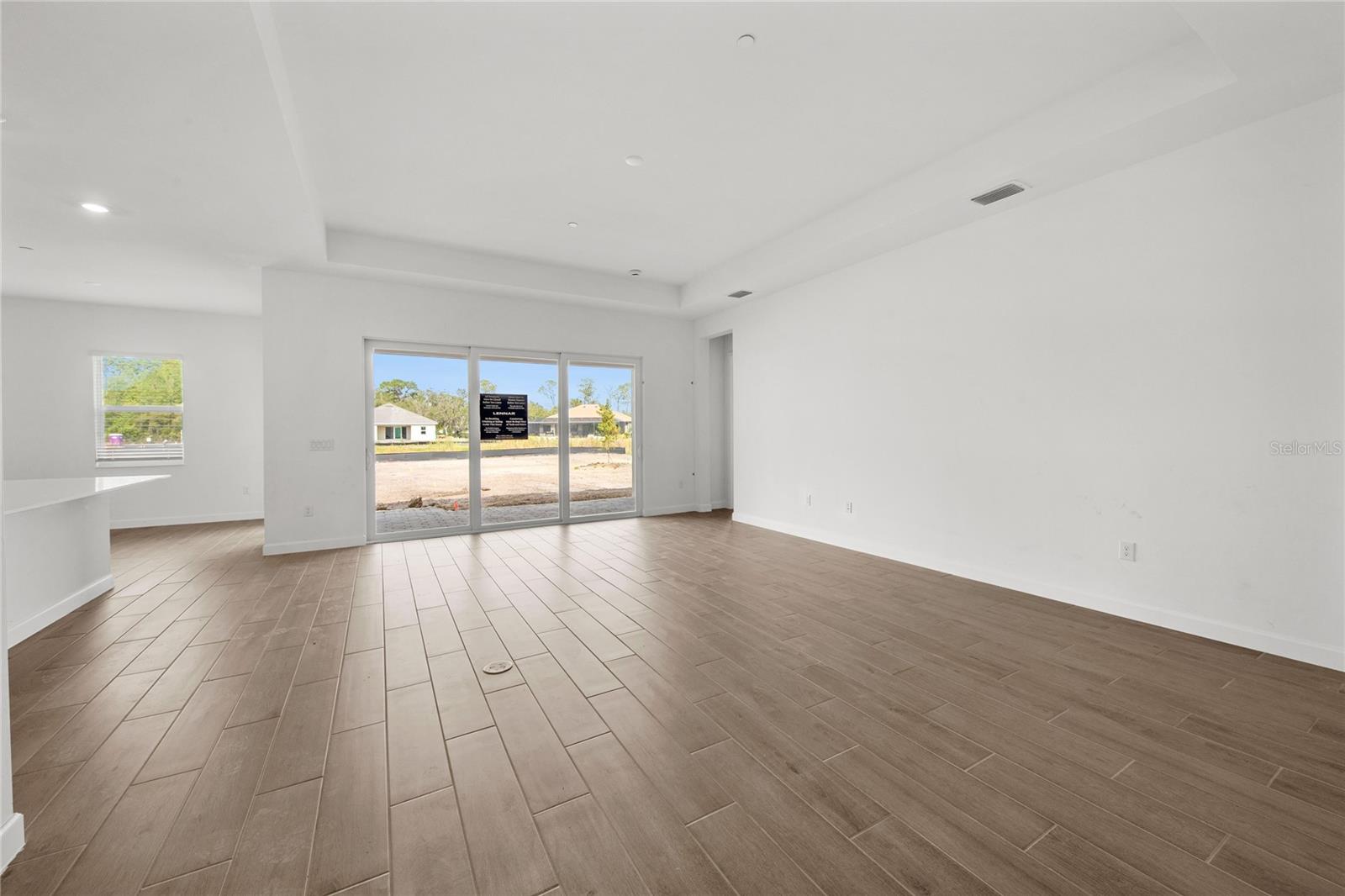 CALUSA COUNTRY CLUB - Residential