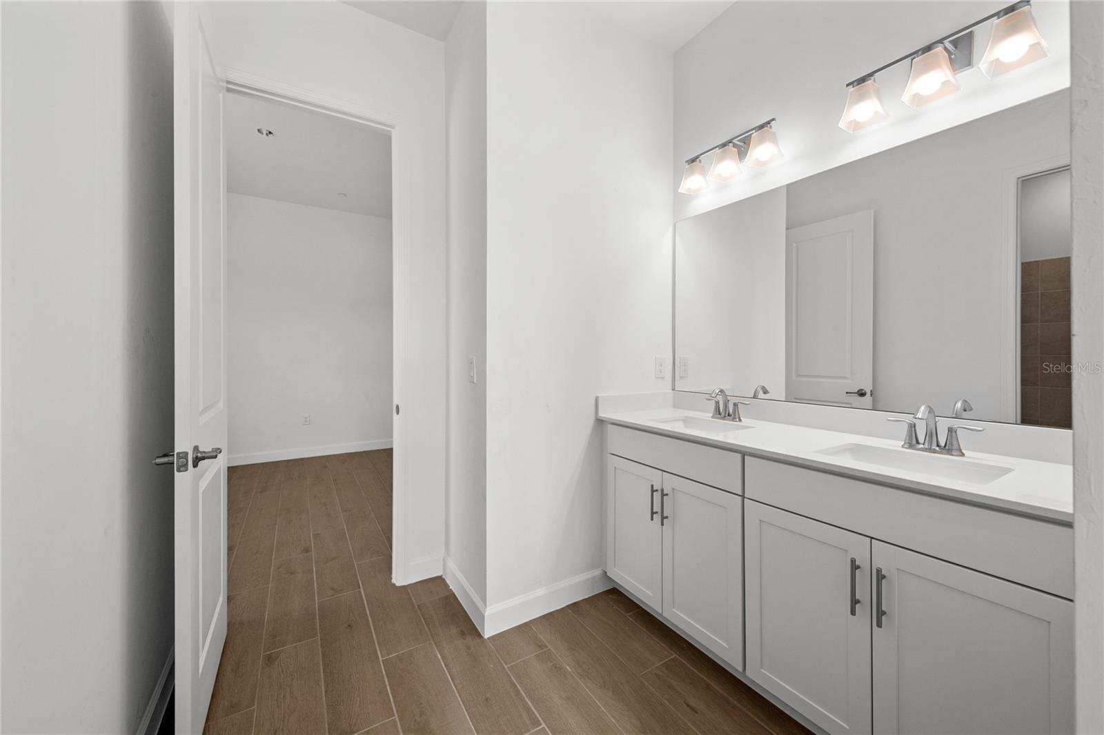 CALUSA COUNTRY CLUB - Residential