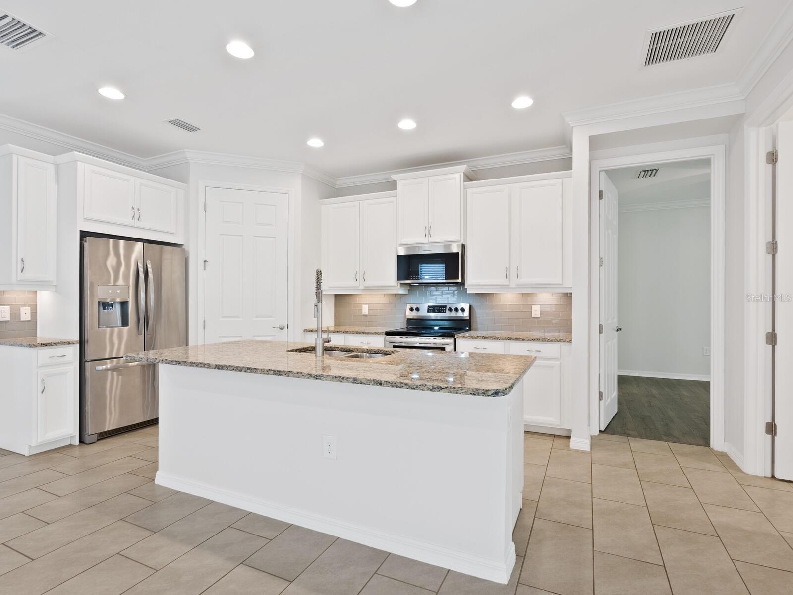 TOSCANA ISLES - Residential