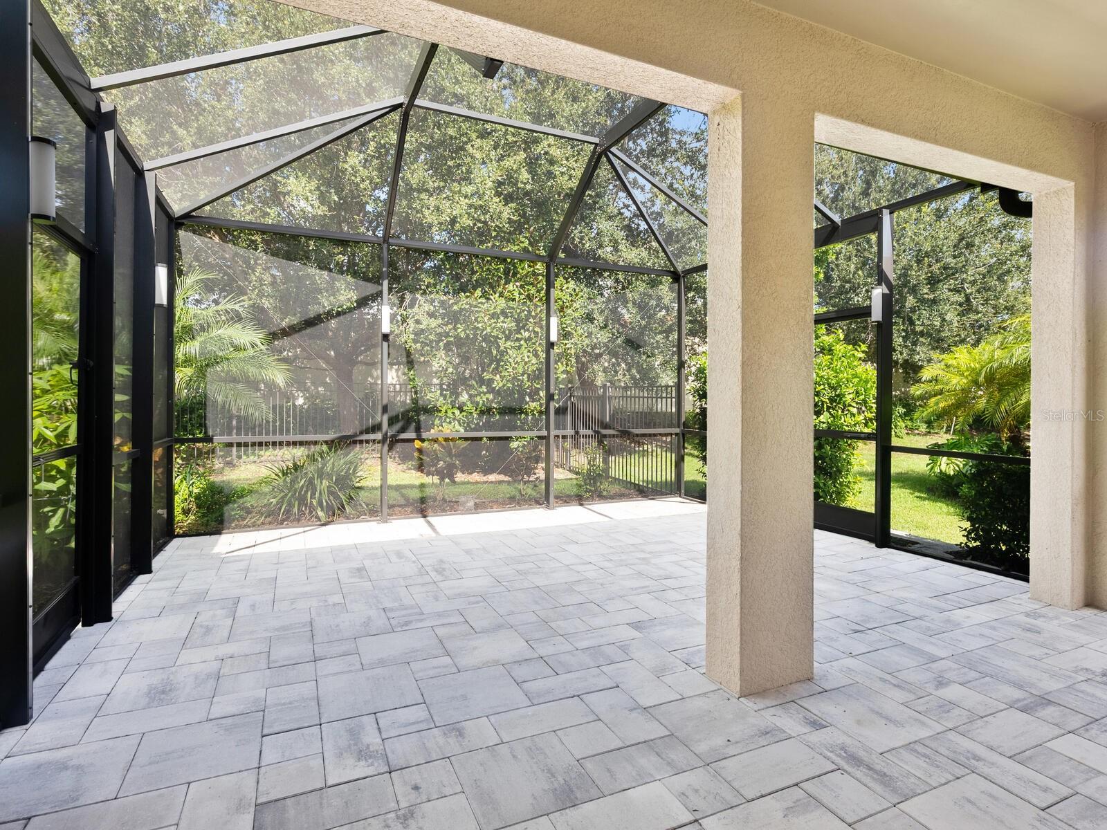 TOSCANA ISLES - Residential