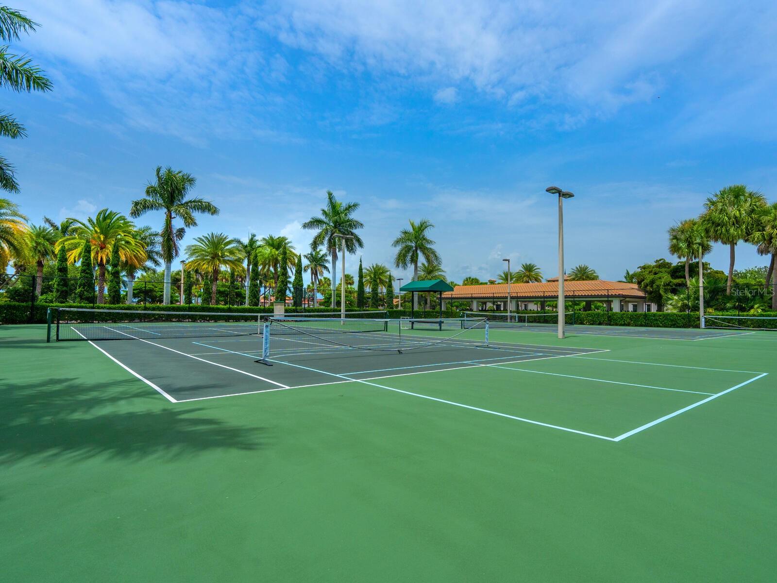 TOSCANA ISLES - Residential