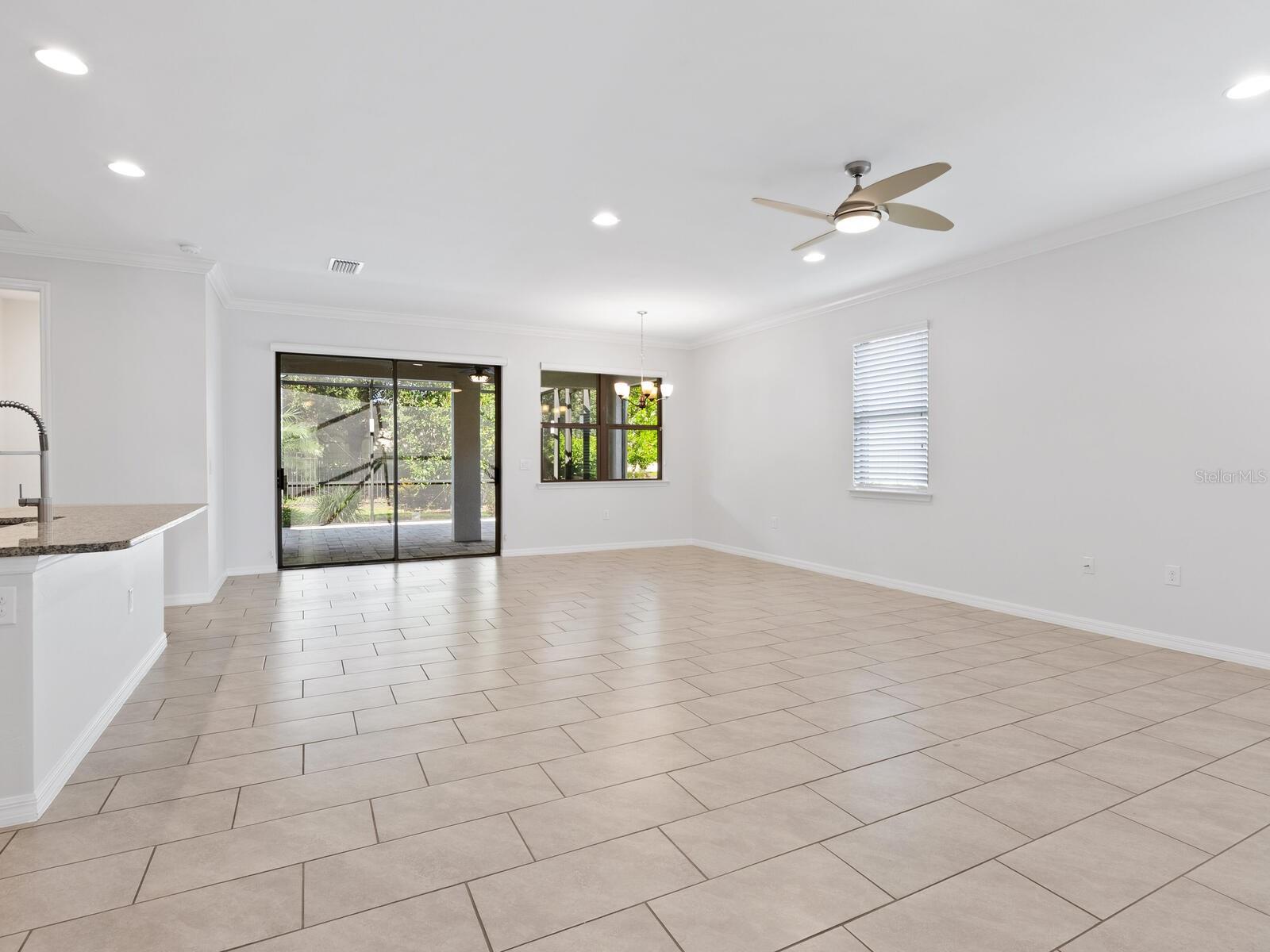TOSCANA ISLES - Residential