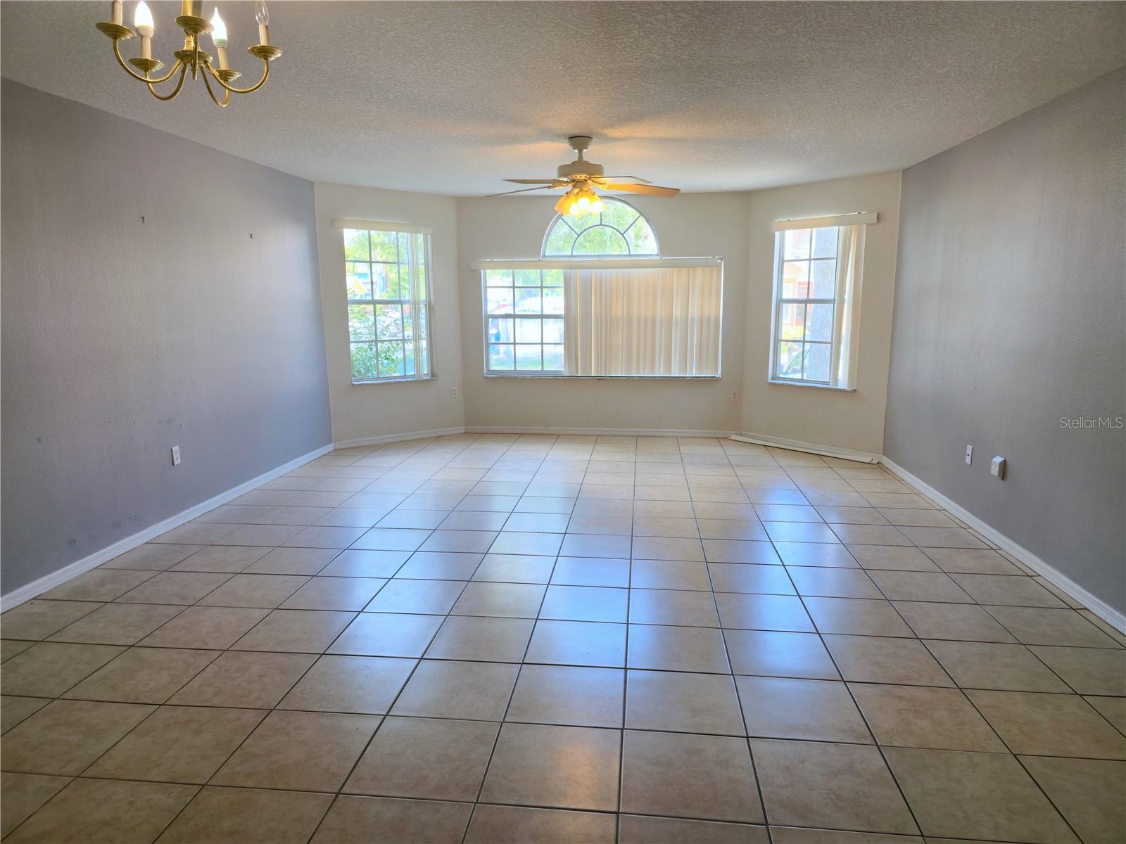 3157 BRITANNIA BOULEVARD B