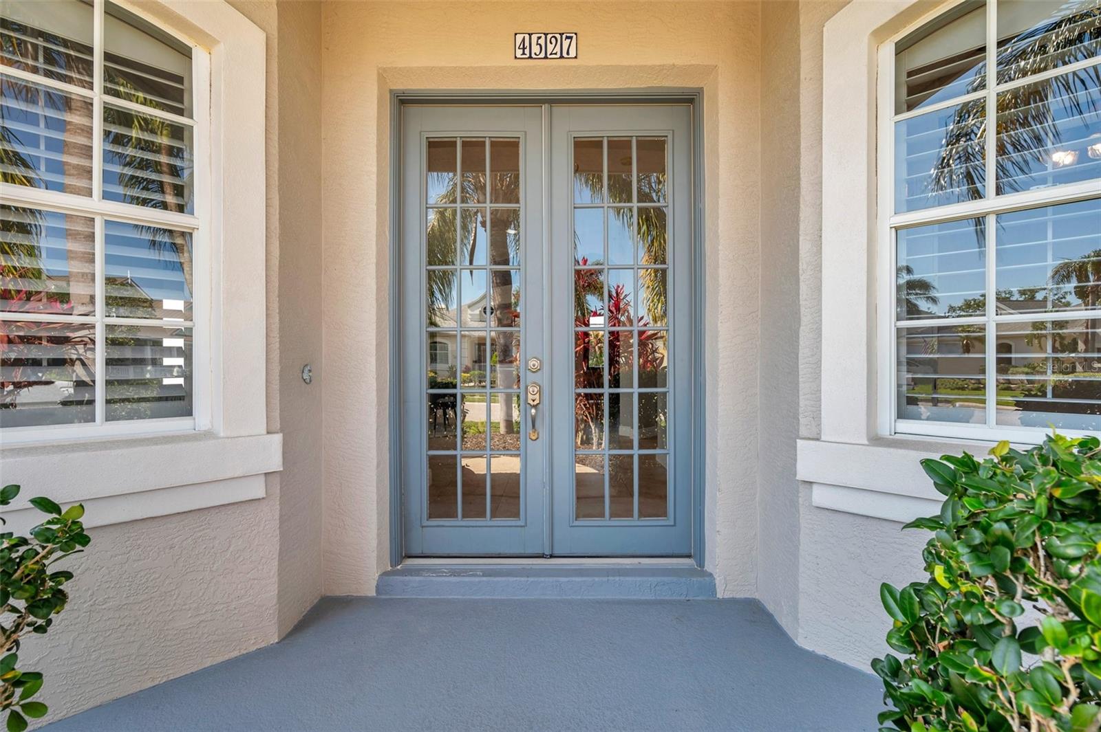 4527 BARRACUDA DRIVE