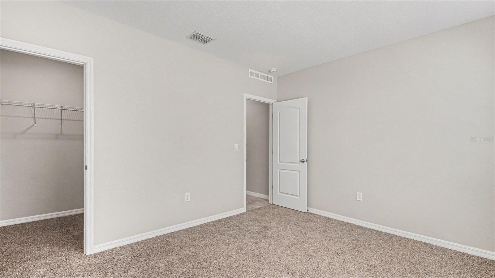 MARION OAKS UN 07 - Residential