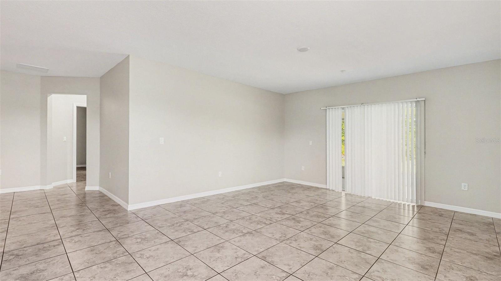 MARION OAKS UN 07 - Residential