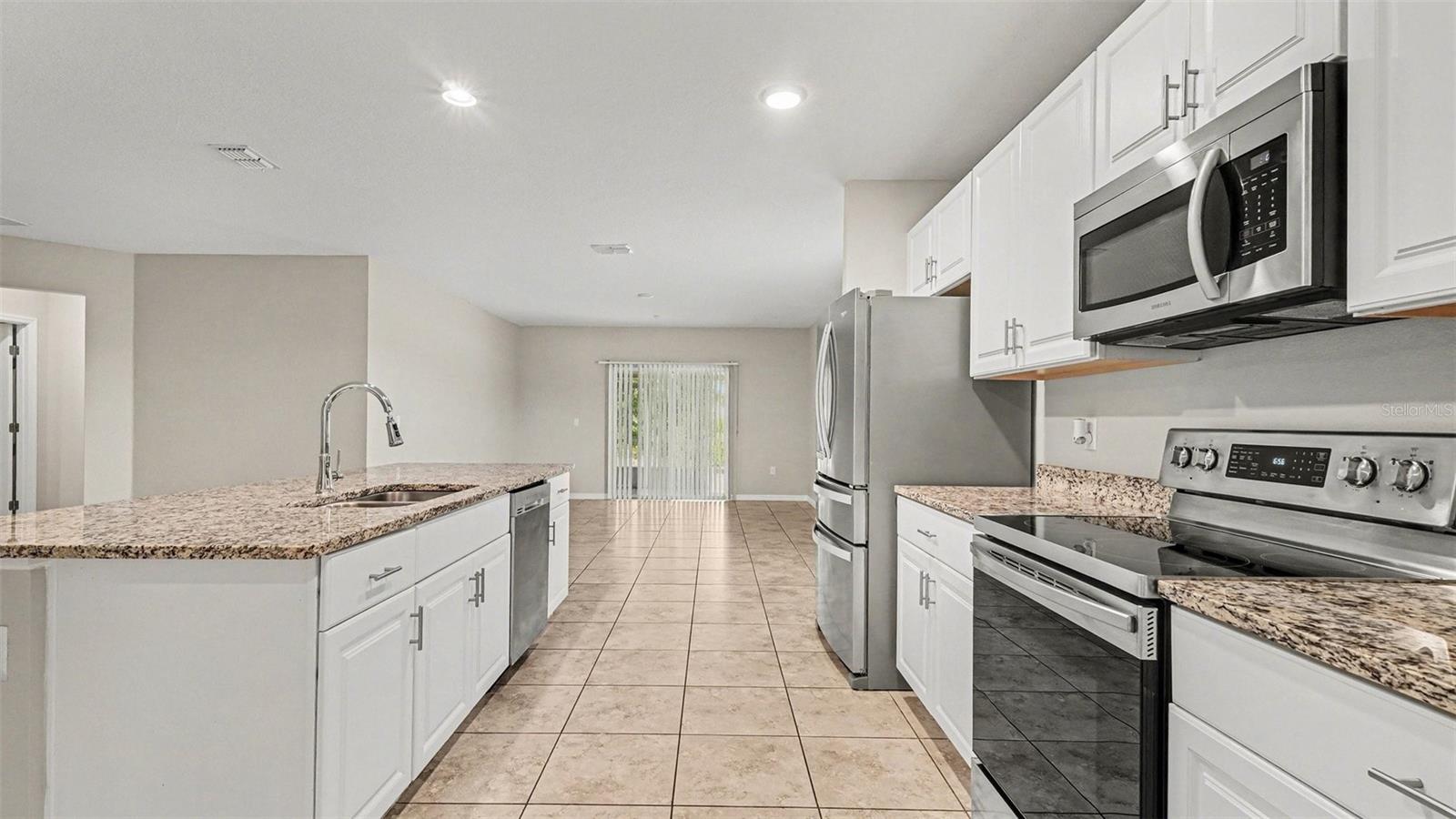 MARION OAKS UN 07 - Residential