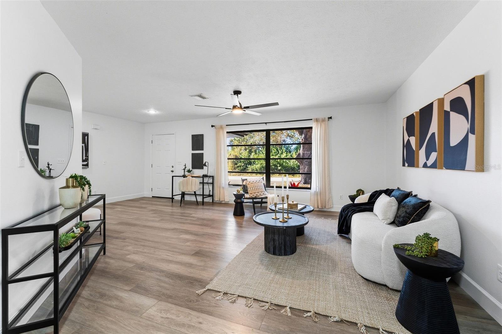 SOUTH VENICE - Residential