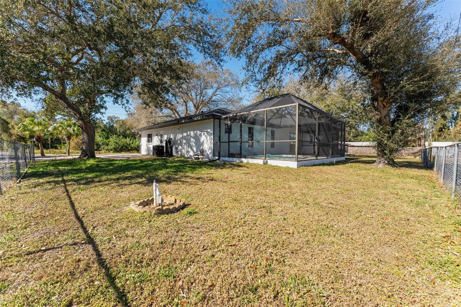 SOUTH VENICE - Residential