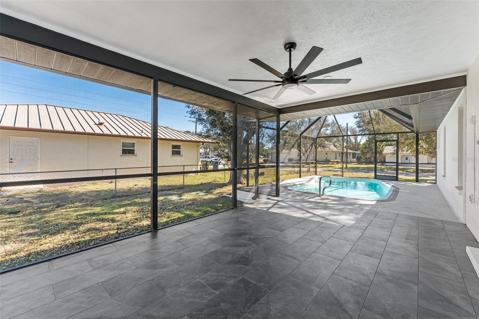 SOUTH VENICE - Residential