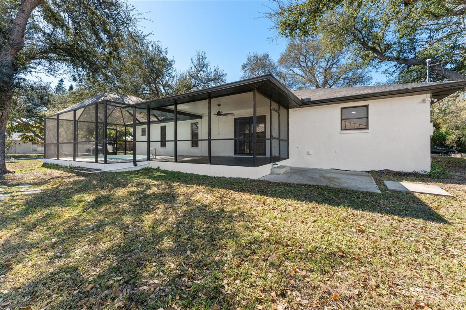 SOUTH VENICE - Residential