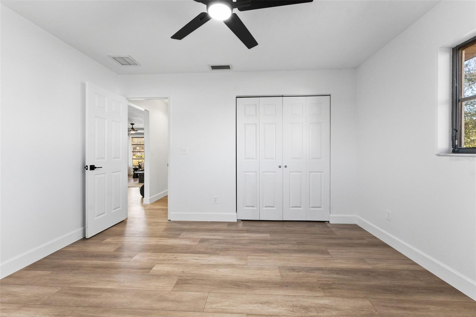 SOUTH VENICE - Residential