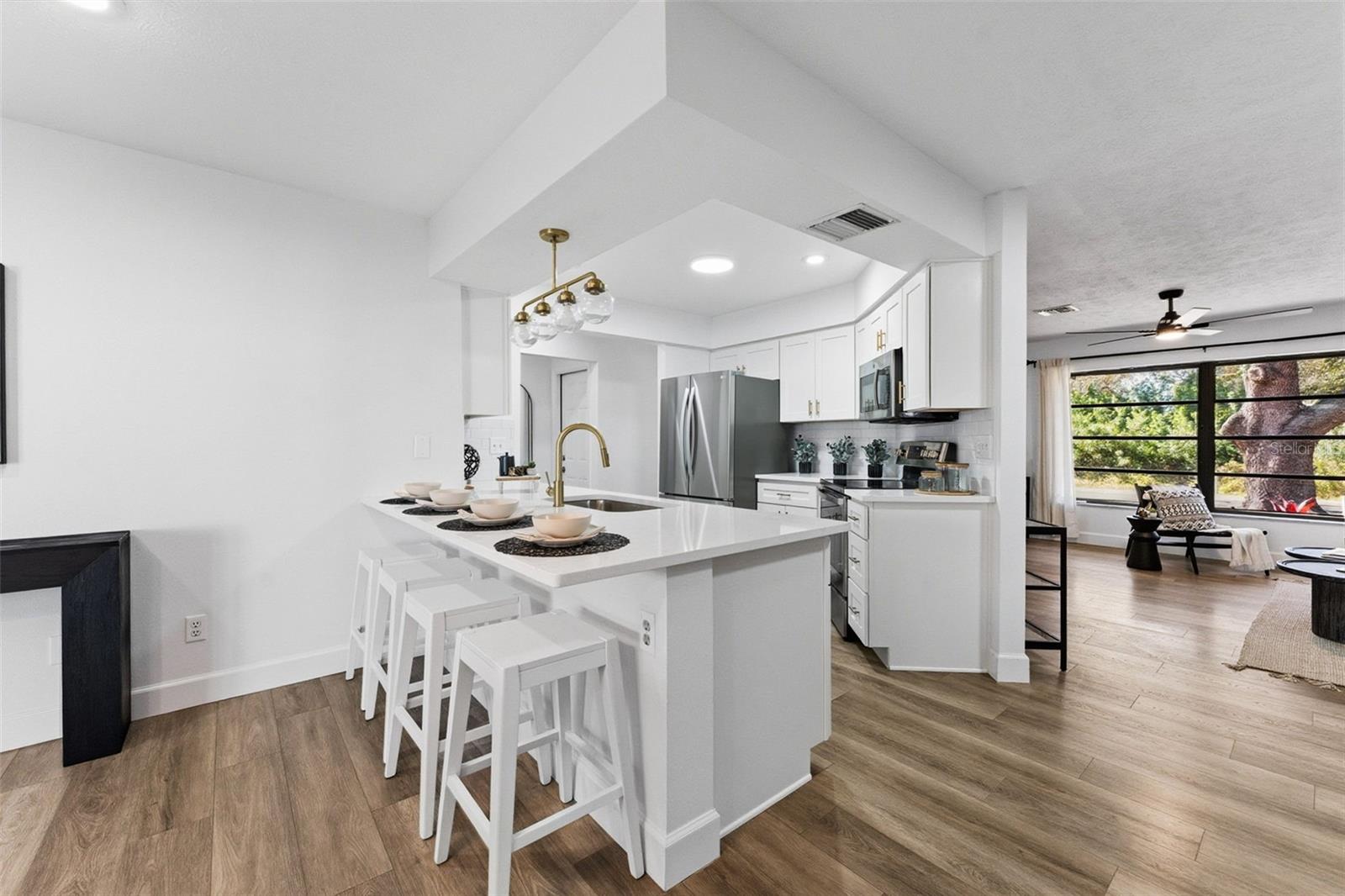 SOUTH VENICE - Residential