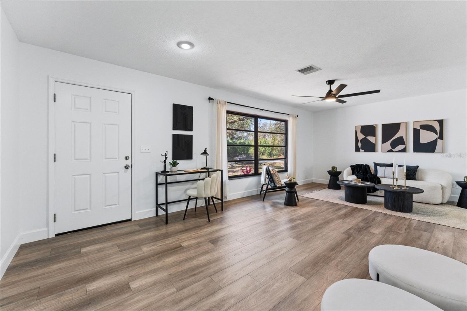 SOUTH VENICE - Residential