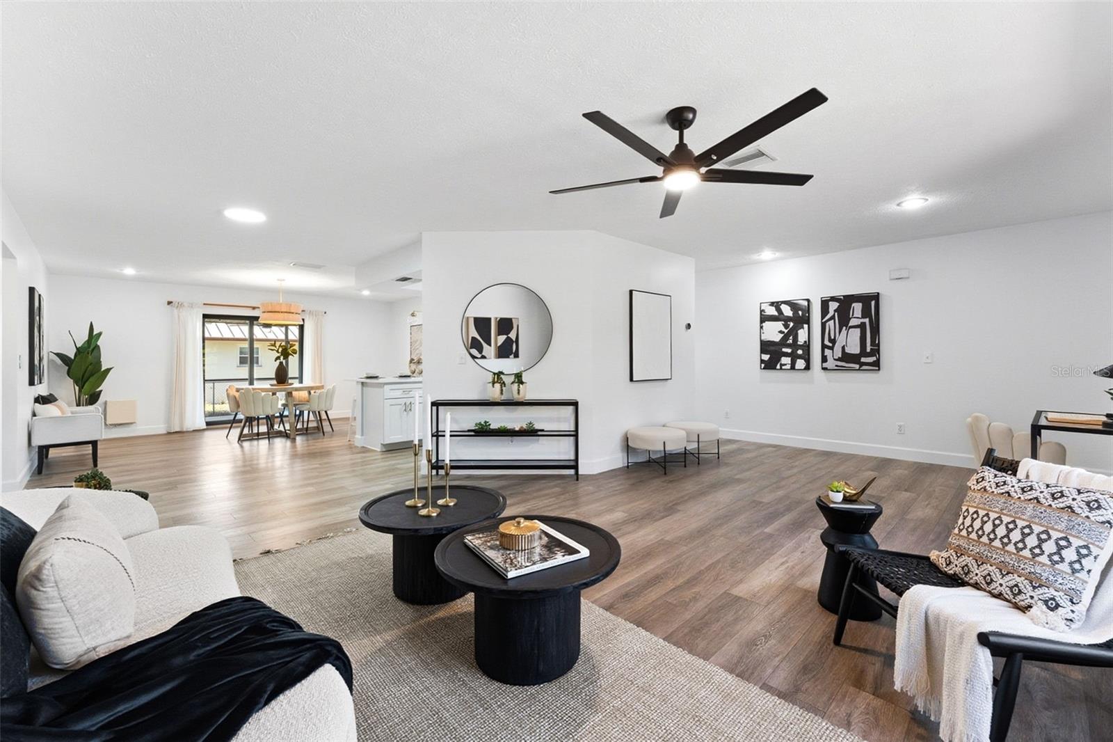 SOUTH VENICE - Residential