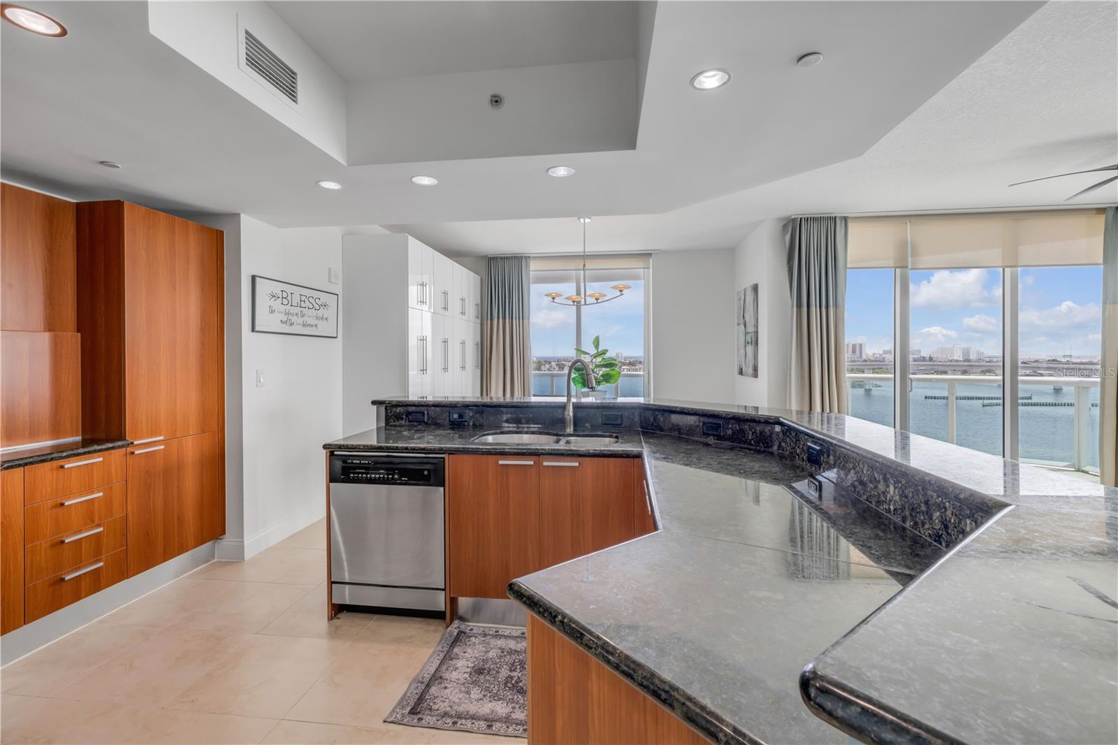 MARINA GRANDE HALIFAX 01 - Residential