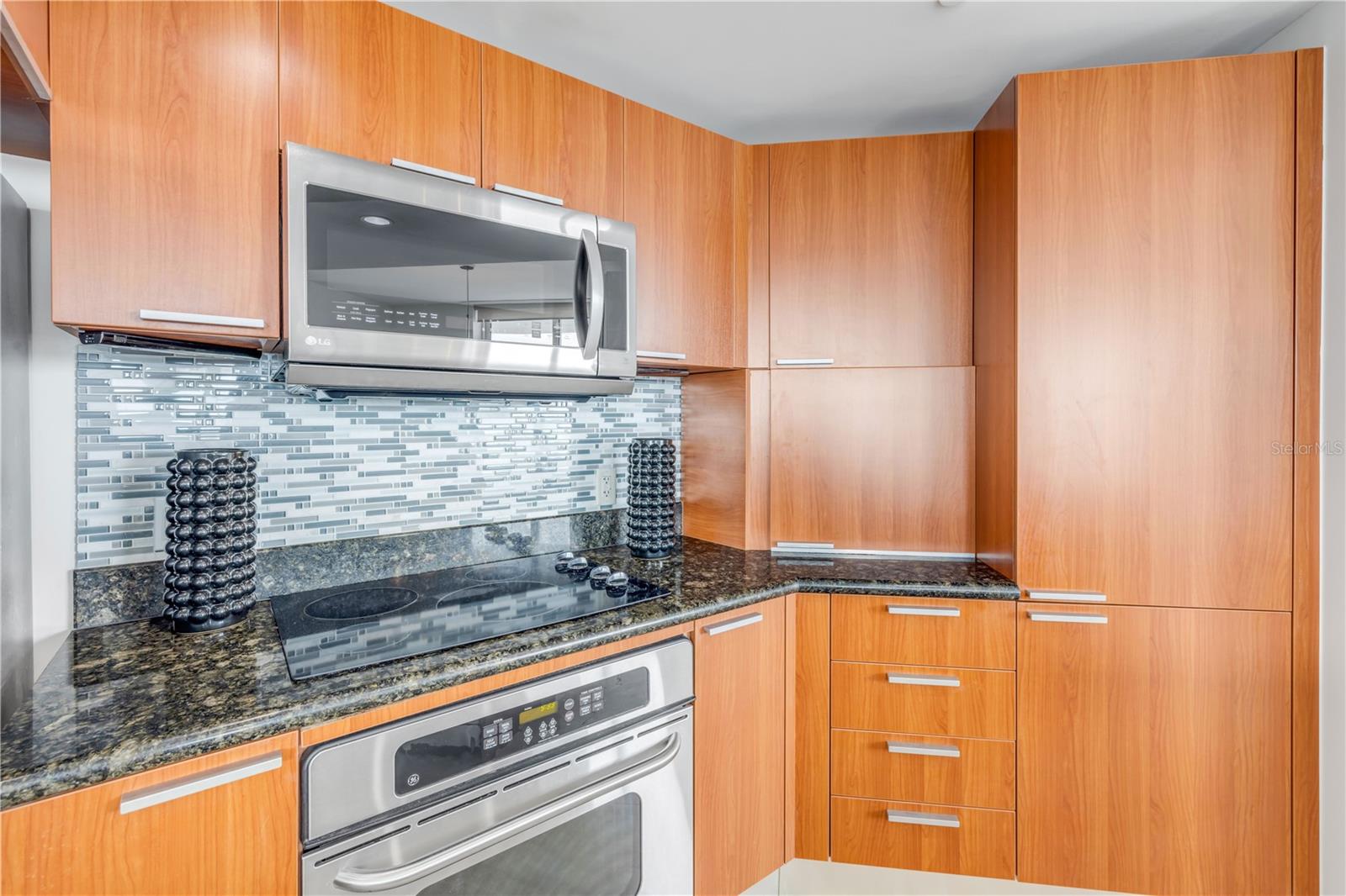 MARINA GRANDE HALIFAX 01 - Residential