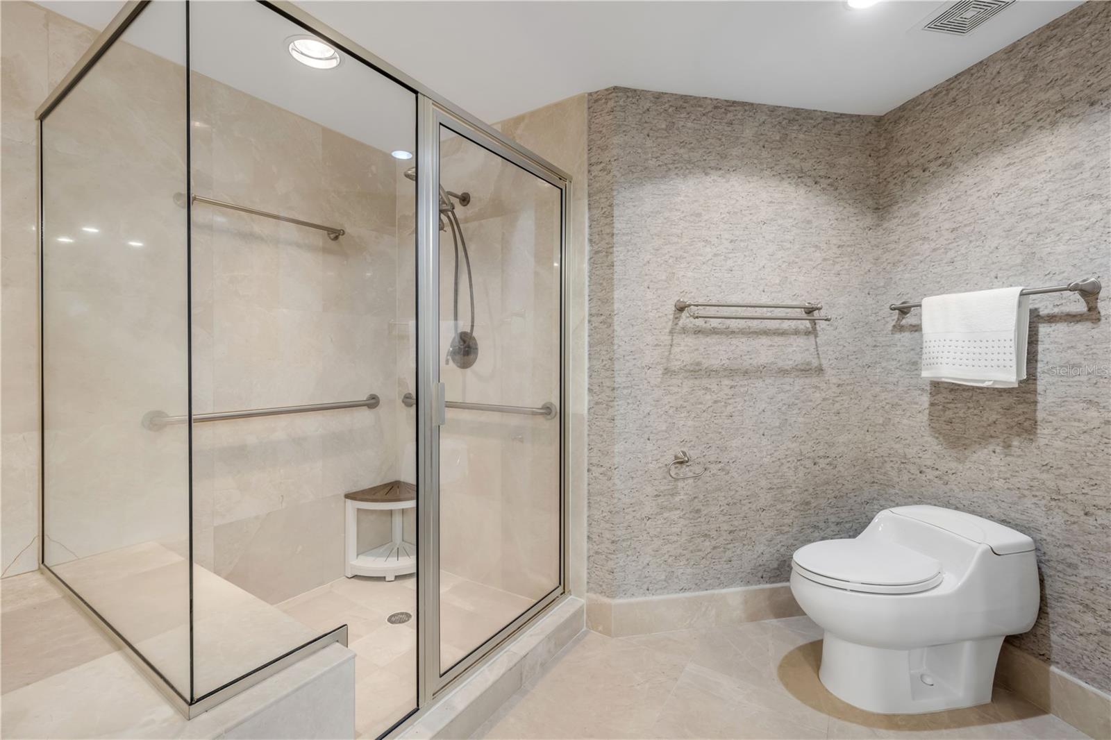 MARINA GRANDE HALIFAX 01 - Residential