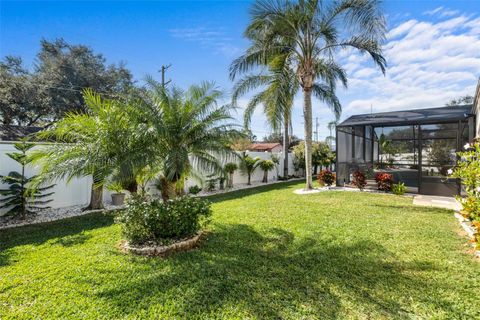 A home in WINTER HAVEN