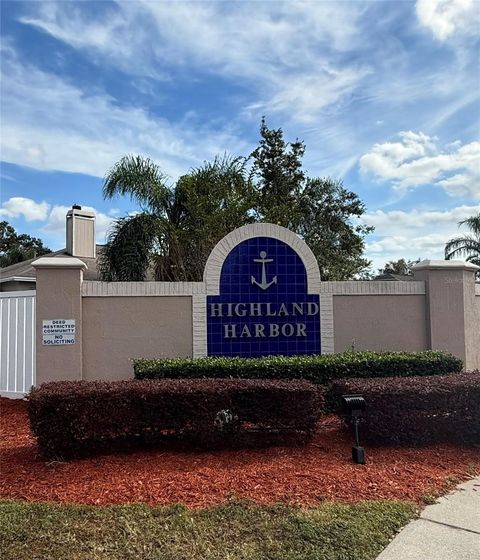 A home in WINTER HAVEN