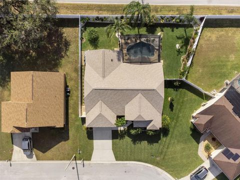 A home in WINTER HAVEN