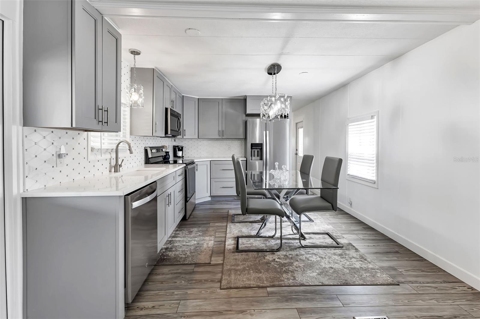 6450 FLORAL COURT