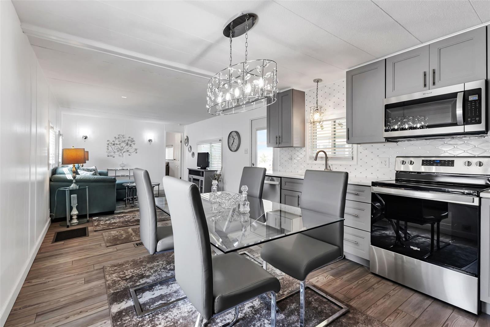 6450 FLORAL COURT