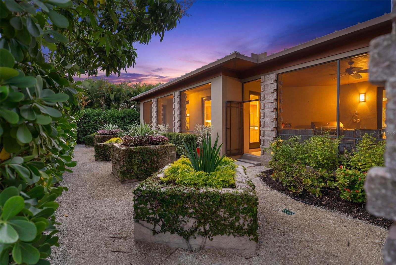 1804 N LAKE SHORE DRIVE