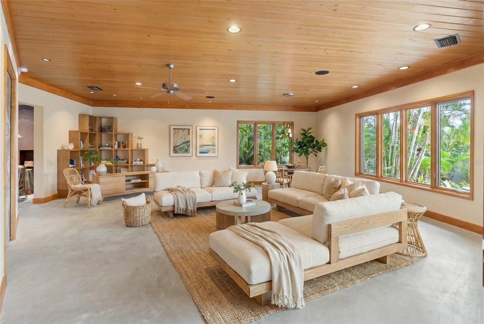 OYSTER BAY ESTATES - Residential