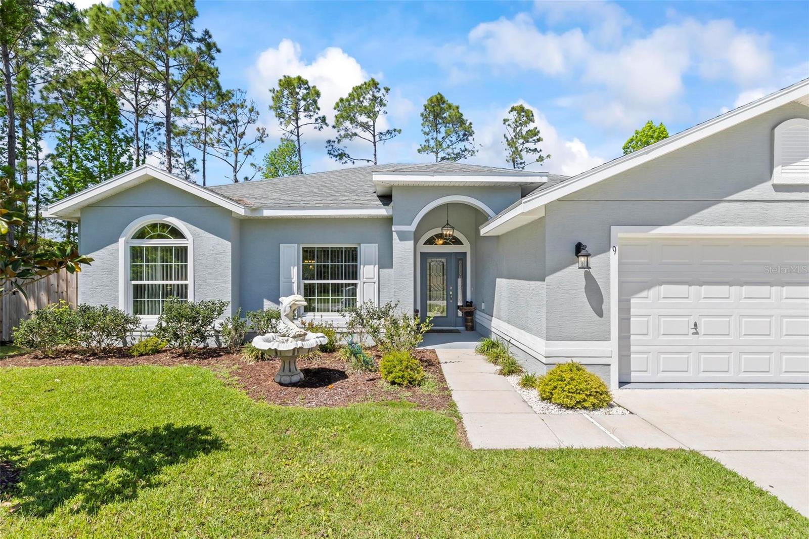 9 PORT ROYAL DRIVE