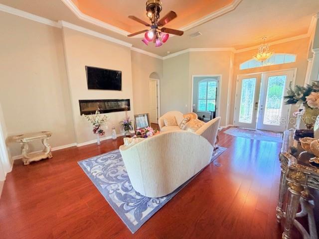 TWIN RIVERS - Residential