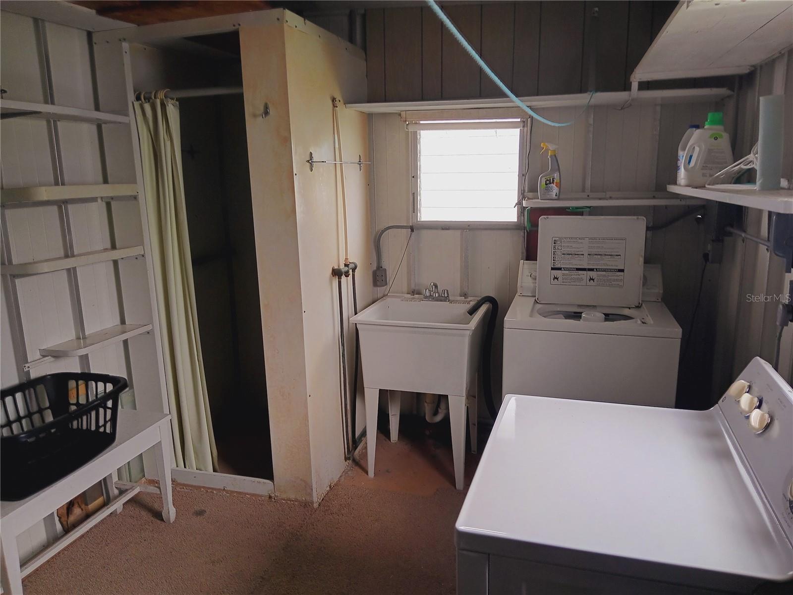 TRI-PAR ESTATES - Residential