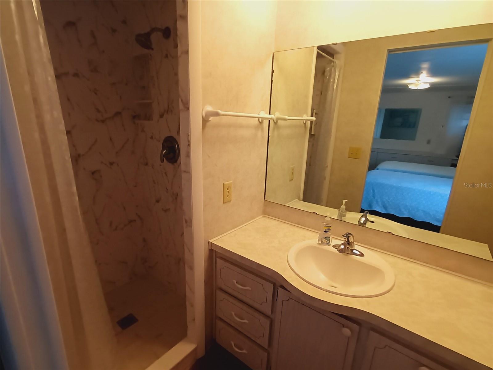 TRI-PAR ESTATES - Residential