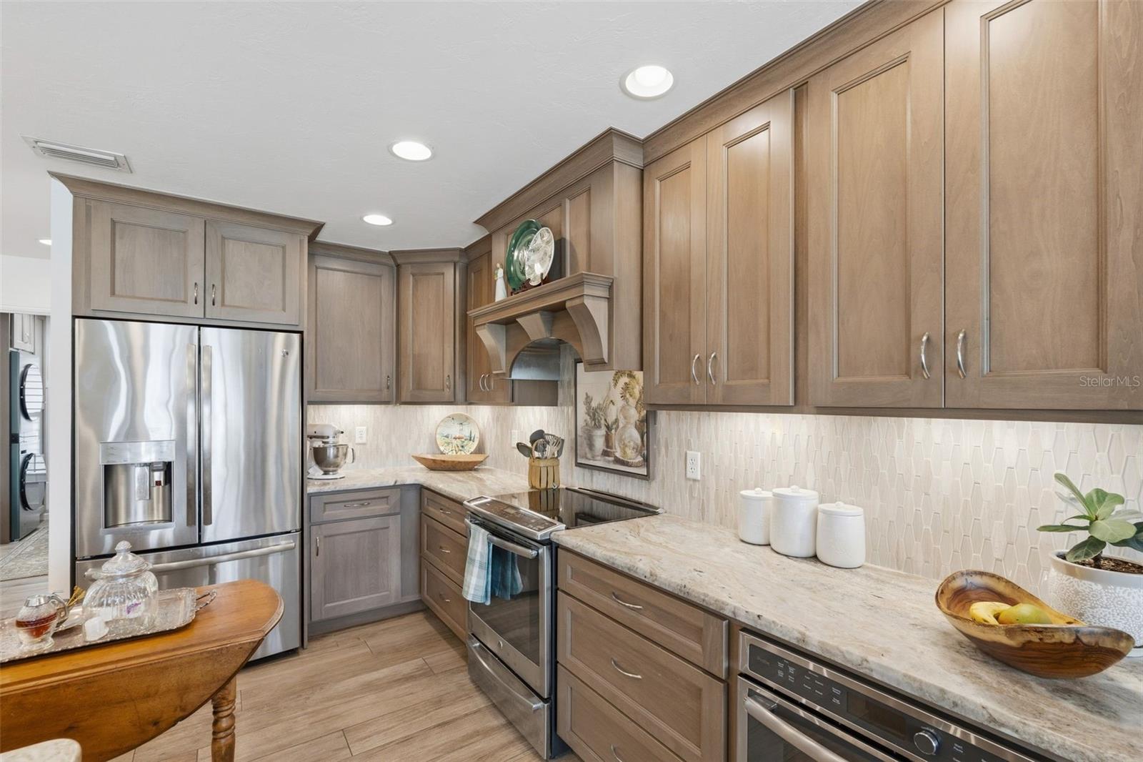 WILLOW LAKES ESTATES - Residential