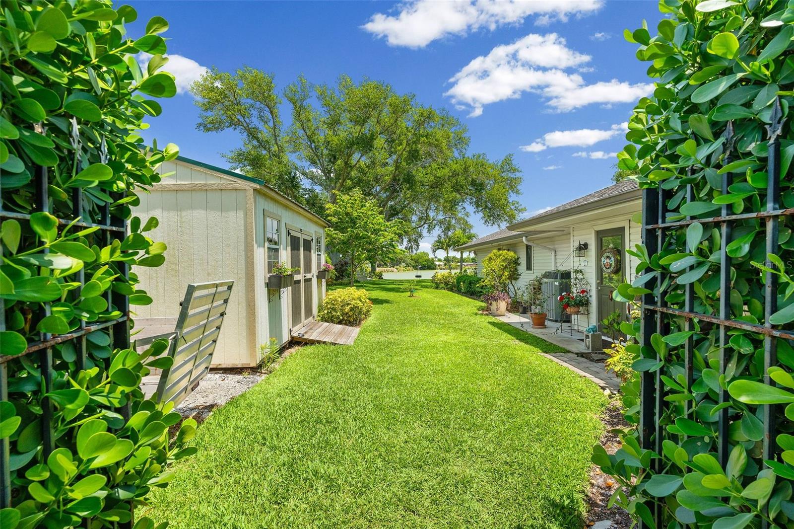 WILLOW LAKES ESTATES - Residential