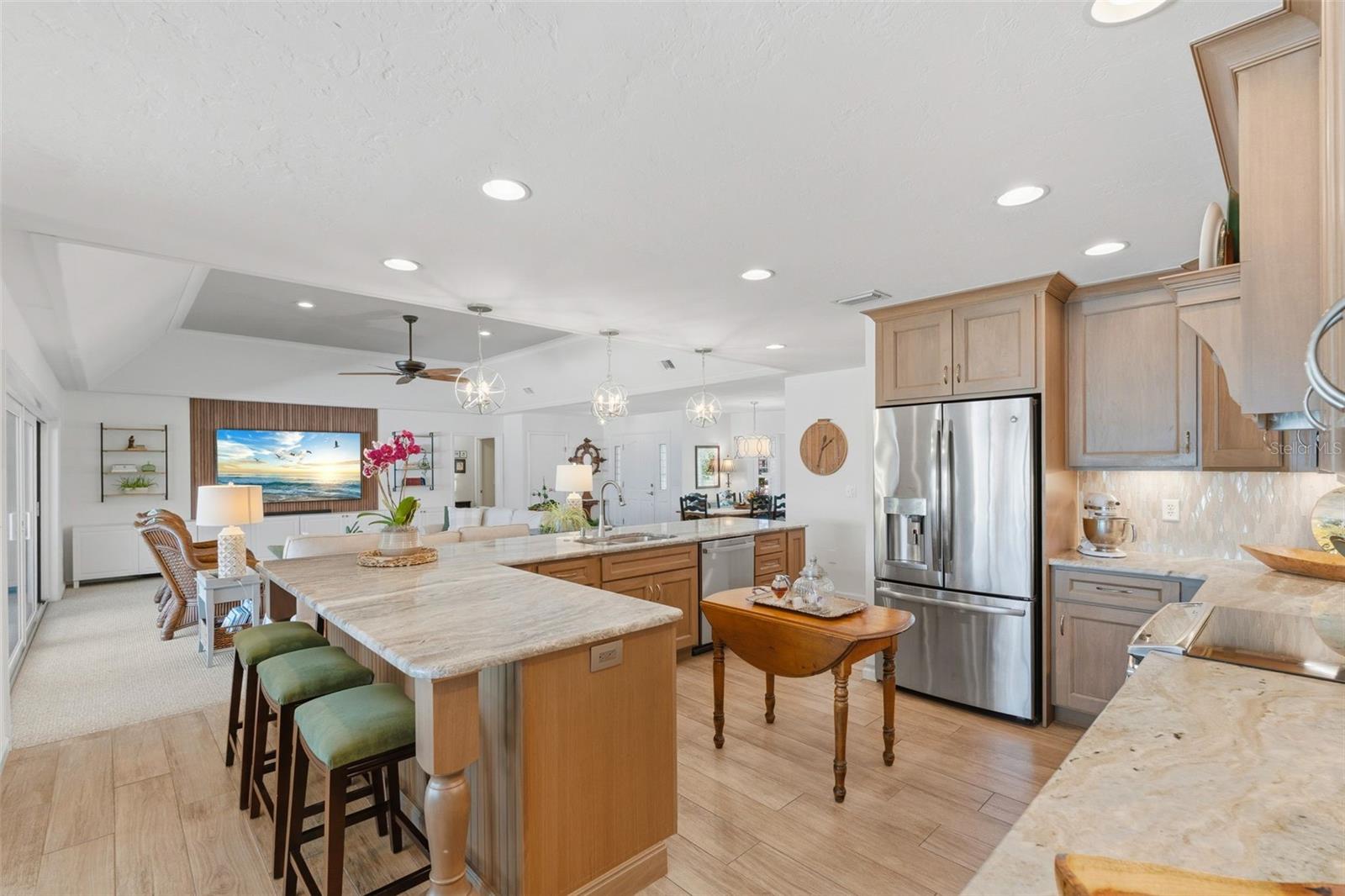 WILLOW LAKES ESTATES - Residential