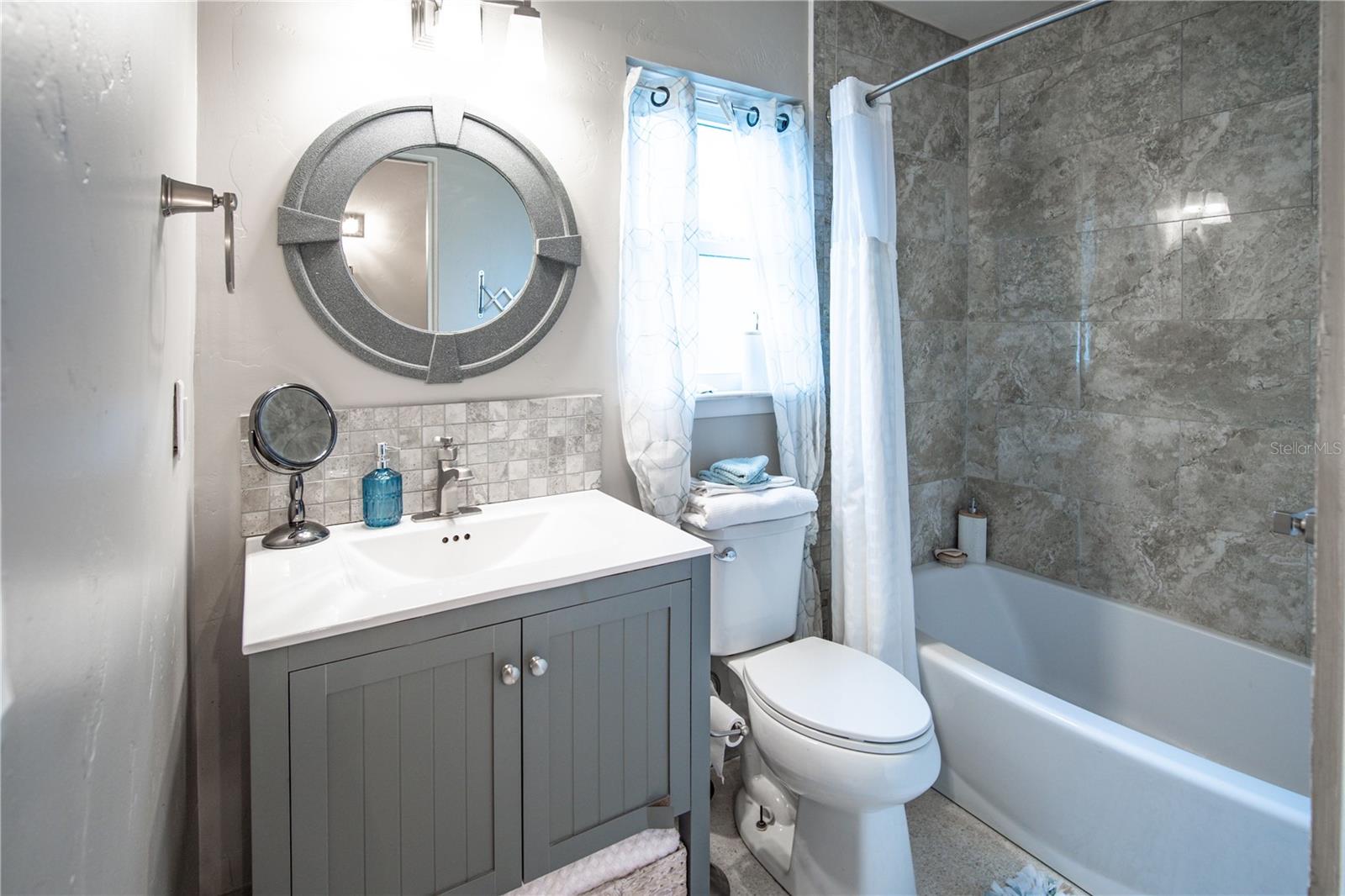 VENICE GARDENS - Residential