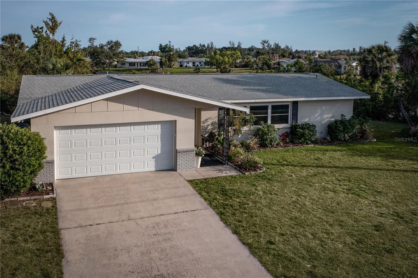 VENICE GARDENS - Residential