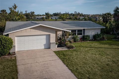 Photo of 512 Shamrock Blvd, Venice, FL 34293 (MLS # A4677386)